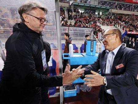 HLV Troussier cạnh tranh với Park Hang-seo để dẫn dắt Ấn Độ